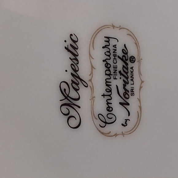 Vintage Majestic Contemporary Fine China Vase By Noritake . - Picture 8 of 10